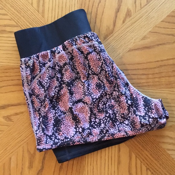 Fabletics Athletic Shorts - Picture 2 of 8